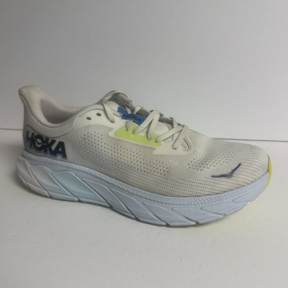 Athletic_Shoes